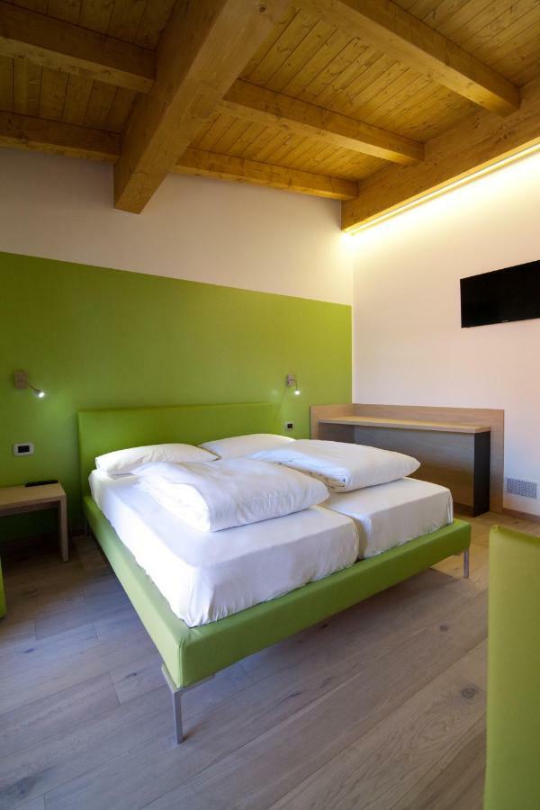 Bed and Breakfast Agritur I Colori Sanzeno Exterior foto