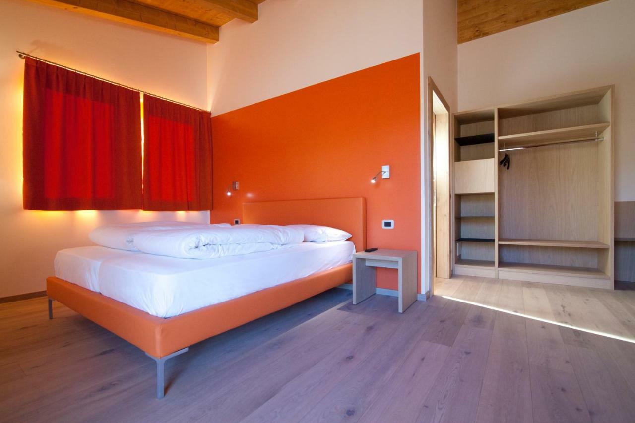 Bed and Breakfast Agritur I Colori Sanzeno Exterior foto